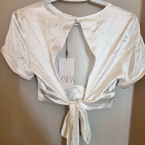 Zara white backless satin crop top with bow detail - Picture 2 of 2